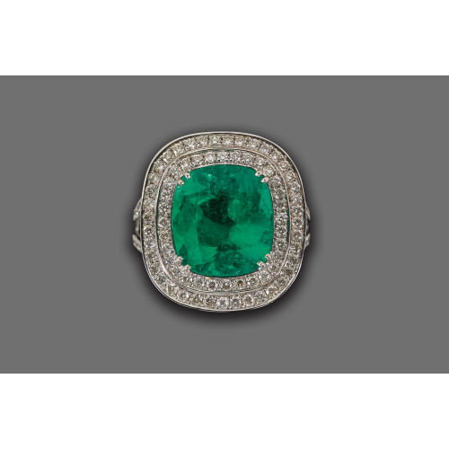 SMARAGD-BRILLANT-RING : (DOBIASCHOFSKY AUKTIONEN AG)