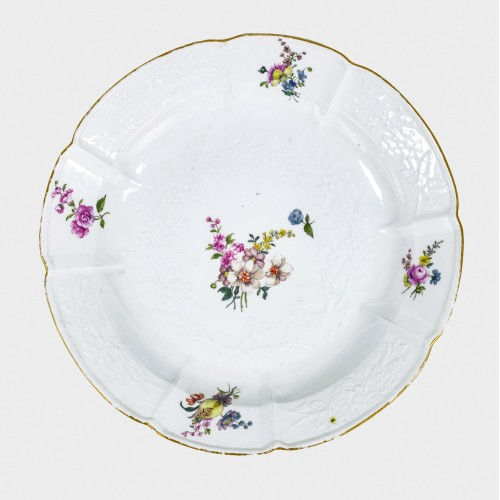 GROSSER TELLER : Meissen, Mitte 18. Jh. (K�nigliche Porzellan Manufaktur) (DOBIASCHOFSKY AUKTIONEN AG)