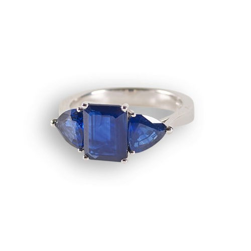 SAPHIR-RING : (DOBIASCHOFSKY AUKTIONEN AG)