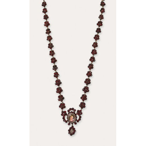 PERLEN-GRANAT-COLLIER : (DOBIASCHOFSKY AUKTIONEN AG)