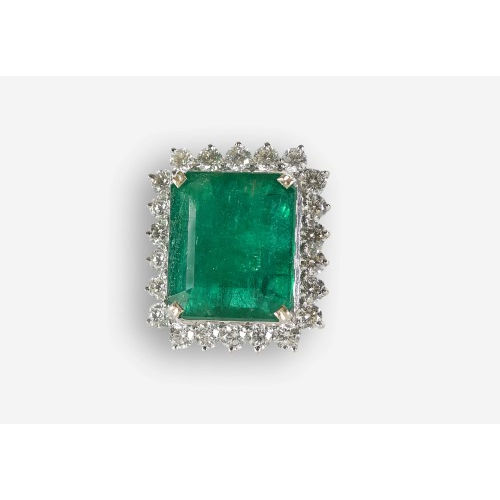 SMARAGD-BRILLANT-RING : (DOBIASCHOFSKY AUKTIONEN AG)