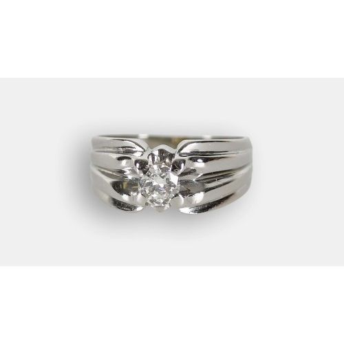 SOLITAIRE-RING : (DOBIASCHOFSKY AUKTIONEN AG)