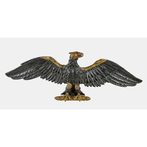 20. JH. FRANKREICH : Adler mit ausgebreiteten Schwingen auf Ansitzstange (DOBIASCHOFSKY AUKTIONEN AG)