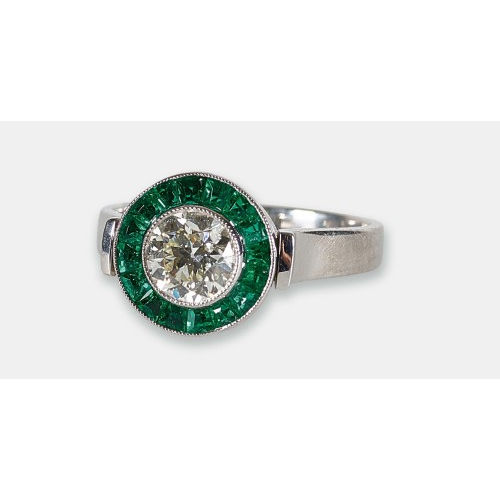 SMARAGD-DIAMANT-RING : (DOBIASCHOFSKY AUKTIONEN AG)