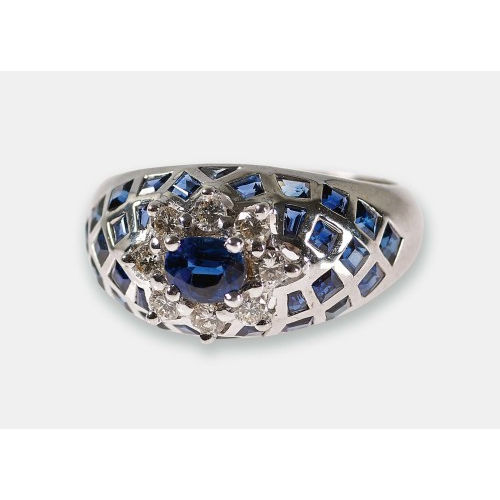 SAPHIR-DIAMANT-RING : (DOBIASCHOFSKY AUKTIONEN AG)