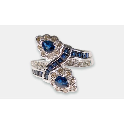 SAPHIR-DIAMANT-RING : (DOBIASCHOFSKY AUKTIONEN AG)