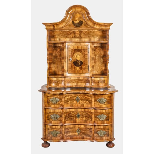 AUFSATZKOMMODE (DEUX CORPS) : Barock, wohl Basel, 1. H�lfte 18. Jh (DOBIASCHOFSKY AUKTIONEN AG)