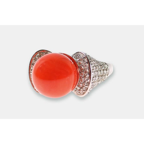 KORALLEN-DIAMANT-RING : (DOBIASCHOFSKY AUKTIONEN AG)