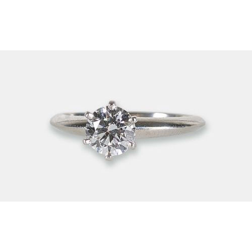 SOLITAIRE-RING : Tiffany & Co., New York (DOBIASCHOFSKY AUKTIONEN AG)