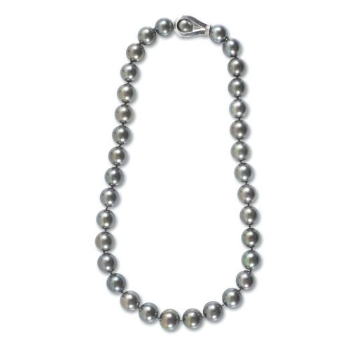 PERLEN-COLLIER : (DOBIASCHOFSKY AUKTIONEN AG)