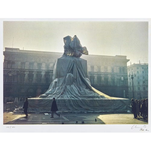 CHRISTO) CHRISTO (EIGTL. JAVACHEFF : 'Wrapped Monument to Vittorio Emanuele' (DOBIASCHOFSKY AUKTIONEN AG)