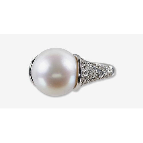 PERLEN-DIAMANT-RING : (DOBIASCHOFSKY AUKTIONEN AG)