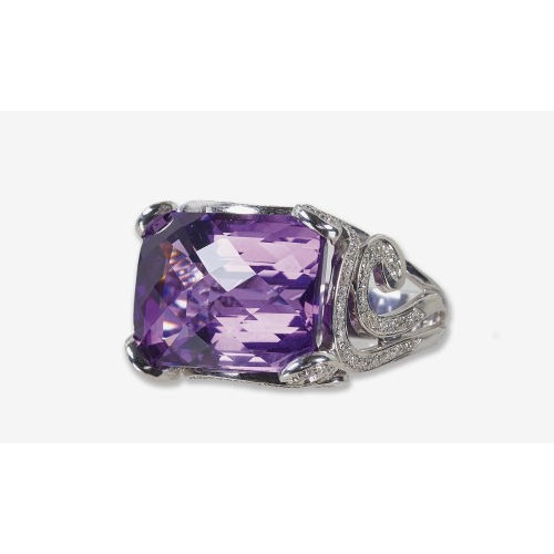 AMETHYST-BRILLANT-RING : (DOBIASCHOFSKY AUKTIONEN AG)