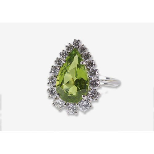 PERIDOT-BRILLANT-RING : (DOBIASCHOFSKY AUKTIONEN AG)