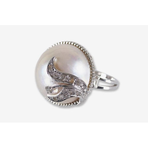 PERLEN-DIAMANT-RING : (DOBIASCHOFSKY AUKTIONEN AG)