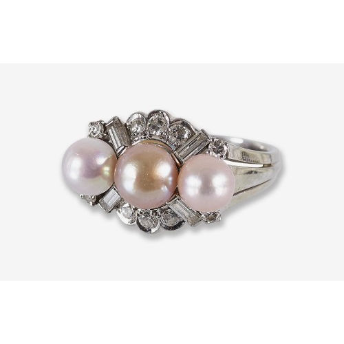 PERLEN-DIAMANT-RING : Um 1950 (DOBIASCHOFSKY AUKTIONEN AG)