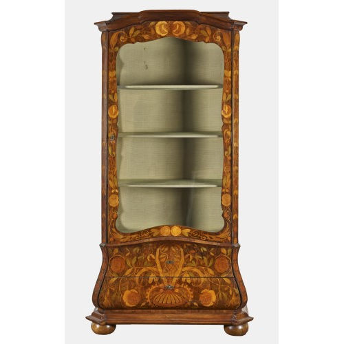 VITRINE : Holland, um 1900 (DOBIASCHOFSKY AUKTIONEN AG)
