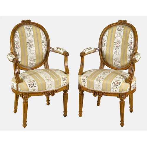 PAAR FAUTEUILS : Louis XVI, wohl Westschweiz, 2. H�lfte 18. Jh (DOBIASCHOFSKY AUKTIONEN AG)