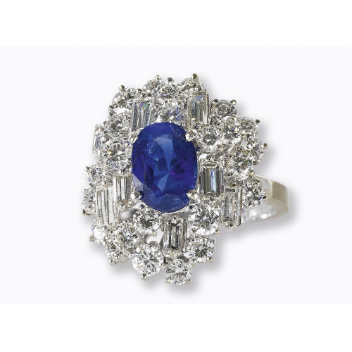 SAPHIR-DIAMANT-RING : (DOBIASCHOFSKY AUKTIONEN AG)