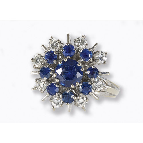 SAPHIR-BRILLANT-RING : (DOBIASCHOFSKY AUKTIONEN AG)