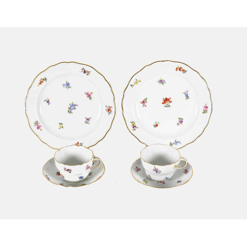 SERVICETEILE : Meissen, 19./20. Jh. (K�nigliche Porzellan Manufaktur) (DOBIASCHOFSKY AUKTIONEN AG)