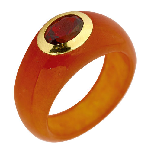 GRANAT-JADE-RING : (DOBIASCHOFSKY AUKTIONEN AG)