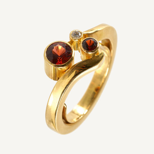 GRANAT-BRILLANT-RING : (DOBIASCHOFSKY AUKTIONEN AG)