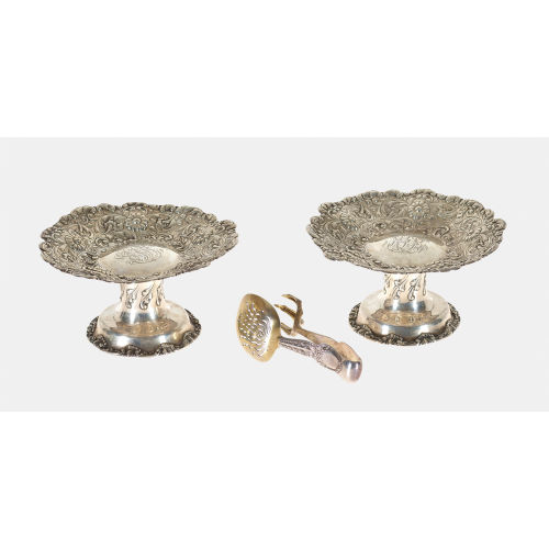 PAAR KONFEKTSCHALEN MIT ZANGE : New York, 20. Jh. (Tiffany & Co.) (DOBIASCHOFSKY AUKTIONEN AG)