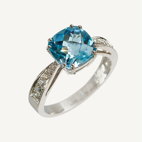 TOPAS-DIAMANT-RING : (DOBIASCHOFSKY AUKTIONEN AG)