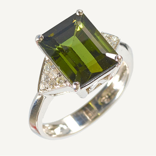 TURMALIN-DIAMANT-RING : (DOBIASCHOFSKY AUKTIONEN AG)