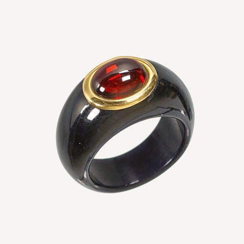 GRANAT-ONYX-RING : (DOBIASCHOFSKY AUKTIONEN AG)