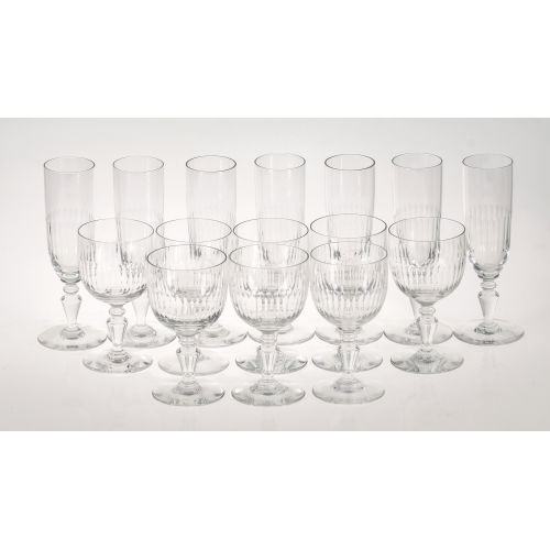 GL�SERGARNITUR : Lun�ville, 20. Jh. (Cristalleries de Baccarat) (DOBIASCHOFSKY AUKTIONEN AG)