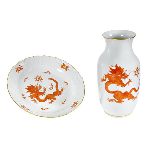 VASE UND WANDTELLER : Meissen, 1977-1978 (Staatliche Porzellan Manufaktur) (DOBIASCHOFSKY AUKTIONEN AG)