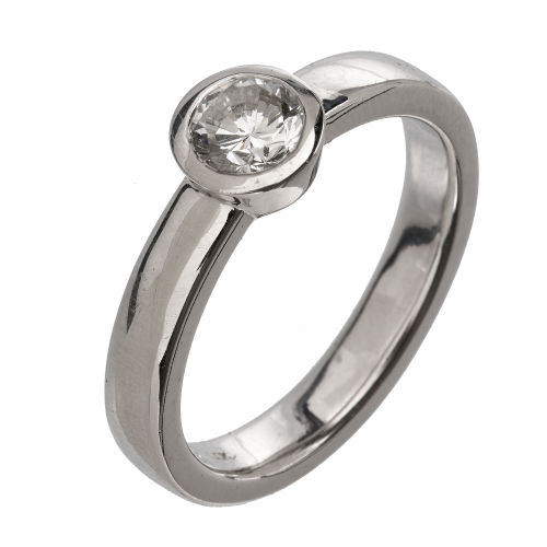 SOLITAIRE-RING : (DOBIASCHOFSKY AUKTIONEN AG)