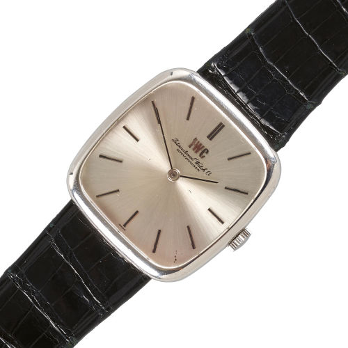 IWC : Vintage-Herrenarmbanduhr (DOBIASCHOFSKY AUKTIONEN AG)