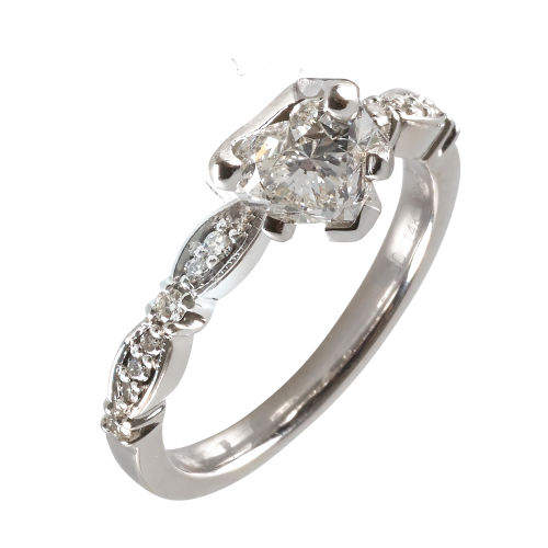 DIAMANT-RING : 'Lovestory' (DOBIASCHOFSKY AUKTIONEN AG)