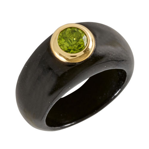 PERIDOT-ONYX-RING : (DOBIASCHOFSKY AUKTIONEN AG)