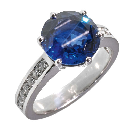 SAPHIR-DIAMANT-RING : (DOBIASCHOFSKY AUKTIONEN AG)