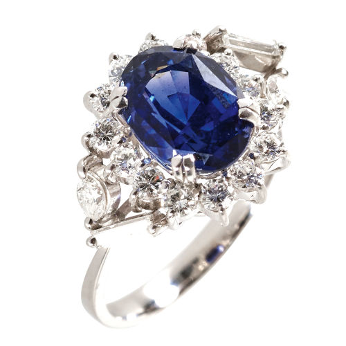 SAPHIR-DIAMANT-RING : (DOBIASCHOFSKY AUKTIONEN AG)