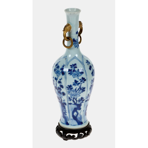 VASE : Qing-Dynastie, China, um 1662-1722 (Kangxi Periode) (DOBIASCHOFSKY AUKTIONEN AG)