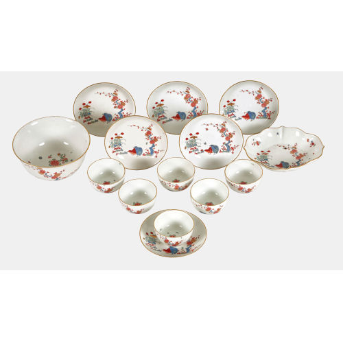 SERVICETEILE : Meissen, um 1740 (K�nigliche Porzellan Manufaktur) (DOBIASCHOFSKY AUKTIONEN AG)