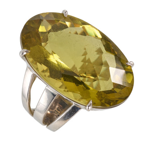PRASIOLITH-RING : (DOBIASCHOFSKY AUKTIONEN AG)