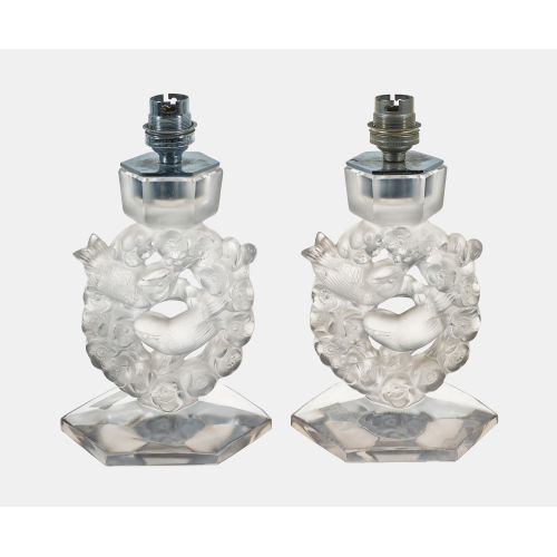 LALIQUE : Paar Kerzenst�cke 'M�sanges', Wingen-sur-Moder, nach 1945 (DOBIASCHOFSKY AUKTIONEN AG)