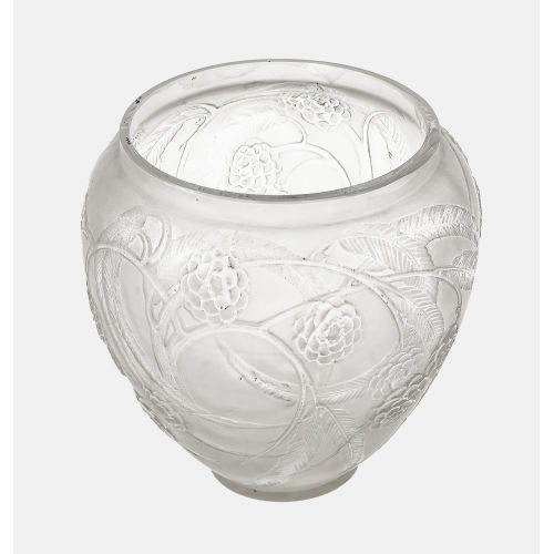 REN� LALIQUE : Vase 'N�fliers', Wingen-sur-Moder, um 1925 (DOBIASCHOFSKY AUKTIONEN AG)