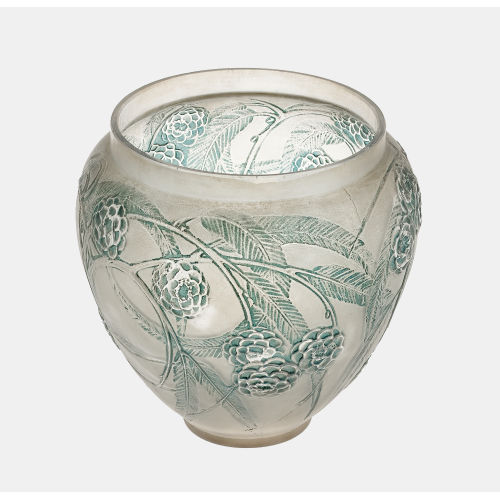 REN� LALIQUE : Vase 'N�fliers', Wingen-sur-Moder, um 1925 (DOBIASCHOFSKY AUKTIONEN AG)