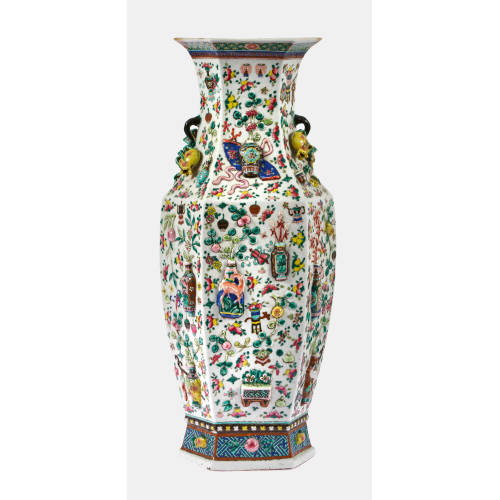 VASE : China, Ende 19. Jh (DOBIASCHOFSKY AUKTIONEN AG)