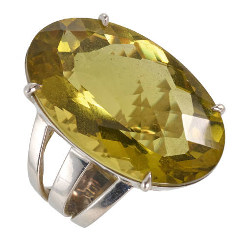 PRASIOLITH-RING : (DOBIASCHOFSKY AUKTIONEN AG)
