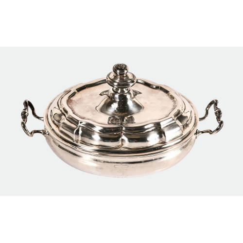 DECKELTERRINE : Deutschland, um 1750 (DOBIASCHOFSKY AUKTIONEN AG)