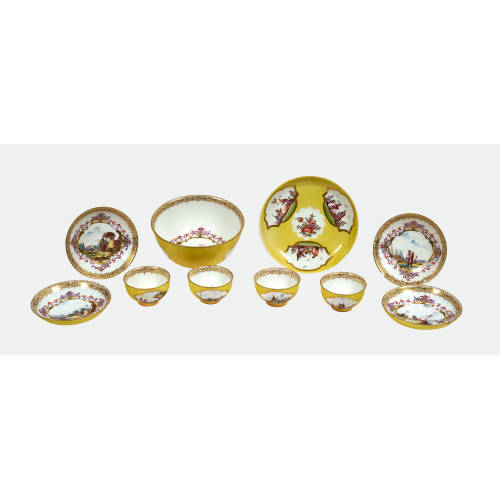 SERVICETEILE : Meissen, um 1730-1735 (K�nigliche Porzellan Manufaktur) (DOBIASCHOFSKY AUKTIONEN AG)