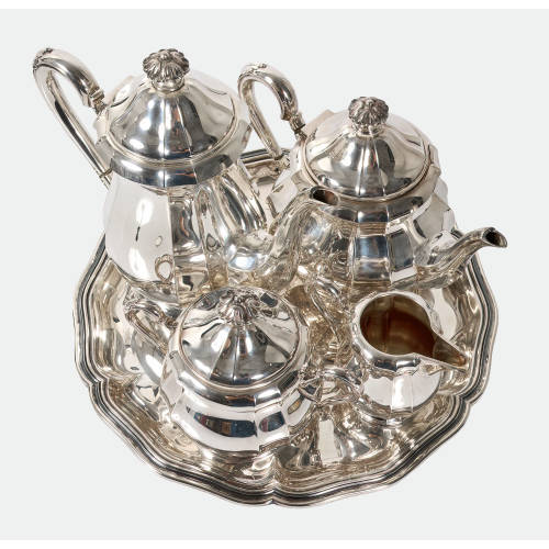 KAFFEE- UND TEESERVICE : Schw�bisch Gm�nd und Schaffhausen, 20. Jh. (Gebr�der Deyhle bzw. Jezler) (DOBIASCHOFSKY AUKTIONEN AG)